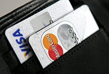 Kreditkarten von Visa und Mastercard - Foto: Marius Becker
