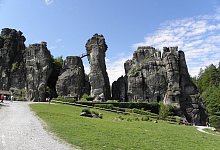 Mit einem Termin d&uuml;rfen die Externsteine bestiegen werden. - Pixabay