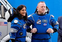 Nasa-Astronauten Suni Williams (l) und Barry Wilmore - John Raoux/AP/dpa