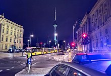 Weltkriegsbombe in der Spree in Berlin-Mitte gefunden - Michael Ukas/dpa