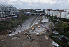 Entwicklung bei den Brücken-Abbrucharbeiten in Berlin - Hannes P. Albert/dpa