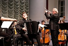 b1 - Thomas Kr&uuml;gler