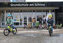 Osama und Ole bei der Probefahrt. - Annika Langhagel