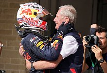 Max Verstappen (l) und Helmut Marko - Darron Cummings/AP/dpa