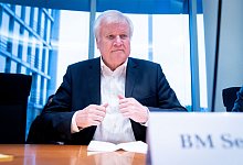 Seehofer - Foto: Kay Nietfeld/dpa