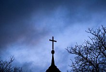 Sexualisierte Gewalt in der Kirche - Julian Stratenschulte/dpa