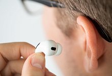 True-Wireless-Kopfh&ouml;rer In-Ears Ohrst&ouml;psel - Foto: Franziska Gabbert/dpa-tmn