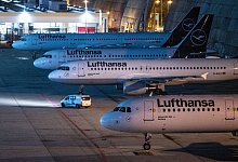 Warnstreiks in Deutschland - Flughafen Frankfurt - Boris Roessler/dpa