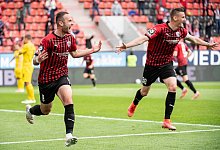 Hinspiel-Heimsieg - Foto: Matthias Balk/dpa