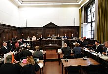 Prozess wegen mutmaßlicher Kindesentführung - Marcus Brandt/dpa Pool/dpa