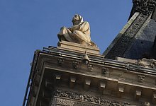 Louvre-Einbruch: Ermittler setzen auf mehr als 150 Spuren - Thibault Camus/AP/dpa