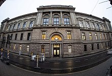 Anklage wegen versuchter Anstiftung zum Mord - Swen Pf&ouml;rtner/dpa