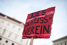 Protest gegen Siemens - Foto: Matthias Balk/dpa