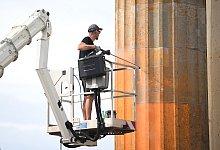 Farbanschlag - Britta Pedersen/dpa