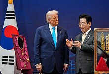 US-Präsident Trump in Südkorea - Mark Schiefelbein/AP/dpa