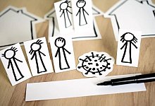 Wer ist infiziert &ndash; und mit wem hatte er Kontakt? Die Mitarbeiter des Kreisgesundheitsamtes Herford sind t&auml;glich damit besch&auml;ftigt, Infizierte und Kontaktpersonen zu informieren. - Pixabay