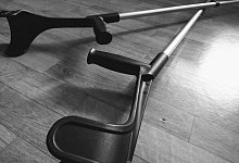 Krücken - Symbolbild: Yvonne Glandien