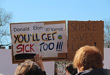 Wissenschaftler protestieren gegen Trumps Politik - Christina Horsten/dpa