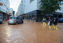 Ex-Hurrikan Gabrielle setzt Teile Spaniens unter Wasser - Germán Lama/EUROPA PRESS/dpa