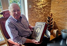 Portrait Kirchhof - Astrid Sewing