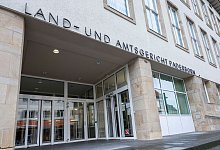 Prozess am Landgericht Paderborn - David Inderlied/dpa