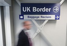 Flughafen in Gro&szlig;britannien - Foto: Niall Carson/PA Wire/dpa