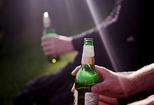 Alkoholkonsum - Finn Winkler/dpa/Symbolbild