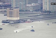 Hubschrauber verunglückt in New York - -/WABC-TV/AP/dpa