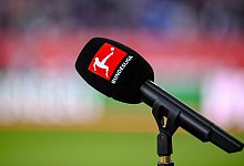 Fu&szlig;ballfans gegen mehr Zugang f&uuml;r Medienrechte-Inhaber - Harry Langer/dpa