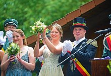 nic_8588b - Nicole Ellerbrake