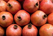 Granatäpfel sind auf der Messe Fruit Logistica zu sehen - Robert Günther/dpa-tmn