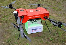 Pressetermin zur Zustellung von Zeitungen mit Drohnen - Patrick Pleul/dpa