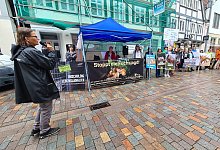 Mahnwache Fuchs - Nadine Uphoff