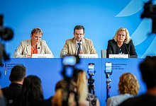 Vorstellung Sicherheitspaket nach dem Anschlag von Solingen - Kay Nietfeld/dpa