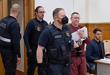 Prozessauftakt &bdquo;Vereinte Patrioten&ldquo; - Boris Roessler/dpa