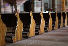 Die Kirchenbänke müssen in Espelkamp leer bleiben. Eine ausdrückliche Ausgangssperre gibt es vorerst nicht. - Pixabay (Symbolbild)