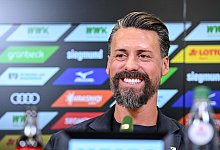 Fußball: Bundesliga - Trainingsauftakt FC Augsburg - Harry Langer/dpa