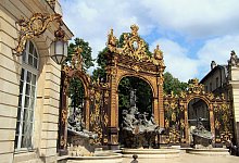 Vergoldete Tore am Place Stanislas in Nancy - Bernd F. Meier/dpa-tmn