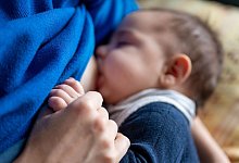 Stillen - Foto: Monika Skolimowska/dpa-Zentralbild/dpa/Archivbild