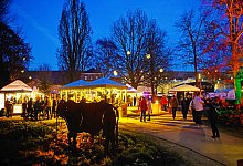 Weihnachtsmarkt im Schlosspark - Nicole Ellerbrake