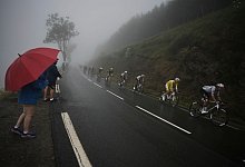 Tour de France - 14. Etappe - Thibault Camus/AP/dpa