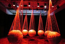 Kunst für eine Welt im Selfie-Rausch - Sabine Glaubitz/dpa