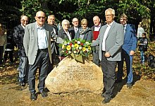 Gedenkstein W&uuml;sten - Nicole Ellerbrake