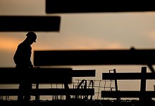 Arbeitsmarkt - Julian Stratenschulte/dpa