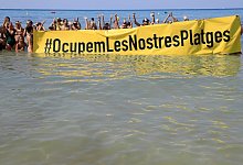 Protest gegen Massentourismus auf Mallorca - Clara Margais/dpa