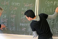 Lehrer - 1 - picture alliance / dpa