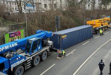 Brücken Unfall Container - 1 - Claus Frickemeier