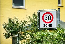 Tempo 30 - 1 - Raphael Bartling