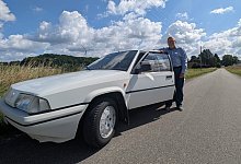 Dirk Düllmann und sein Citroën BX von 1987. - 1 - Annika Langhagel