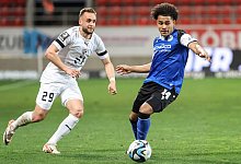 3. Liga; FC Ingolstadt 04 - Arminia Bielefeld; David Kopacz (29, FCI) Momuluh Thadd&auml;us (14 AB) 3. Liga - FC Ingolstadt 0 - 1 - imago/Stefan B&ouml;sl